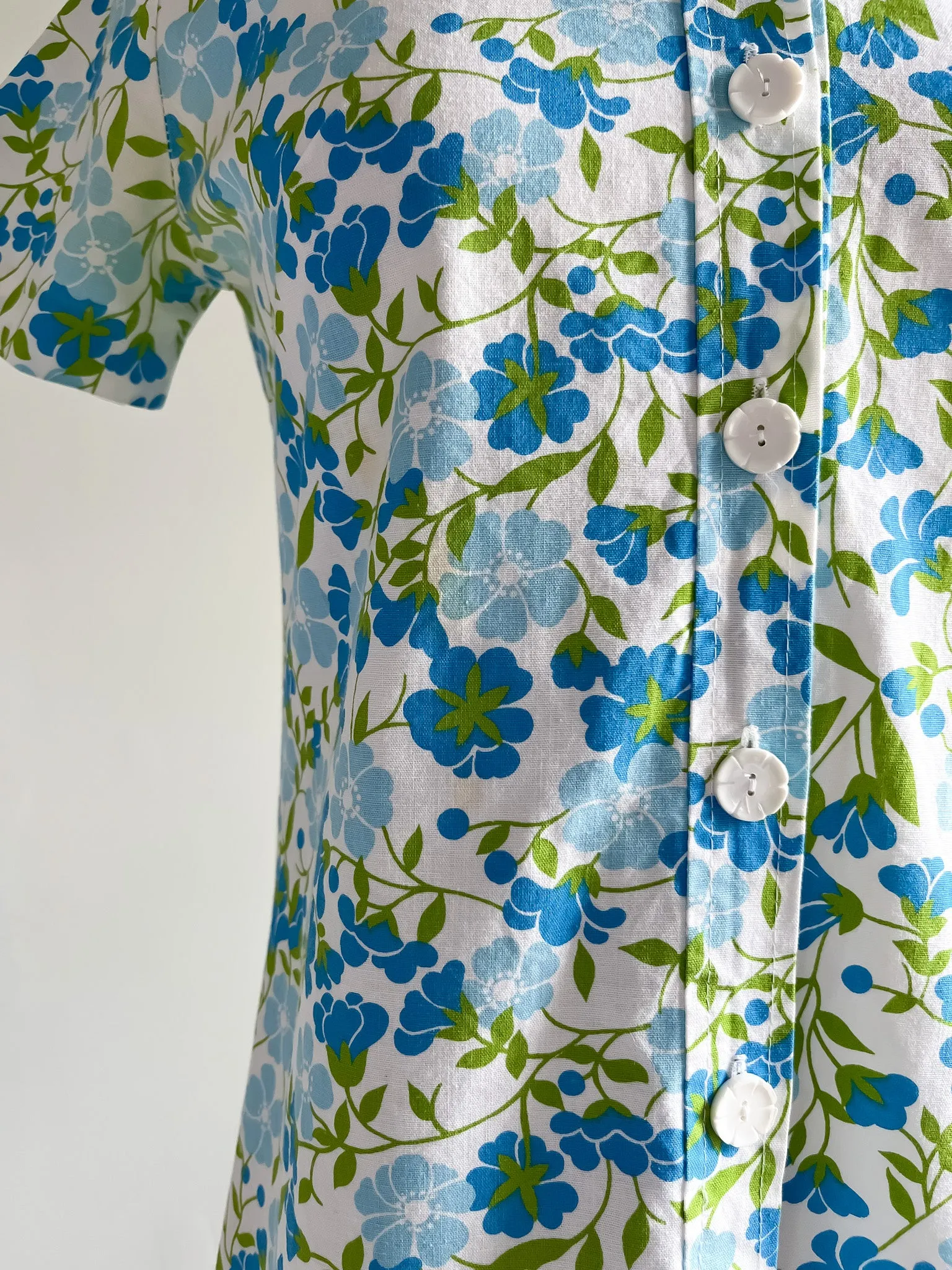 Adorable 1960's Blue & Green Floral MOD Shift Dress / Sz M