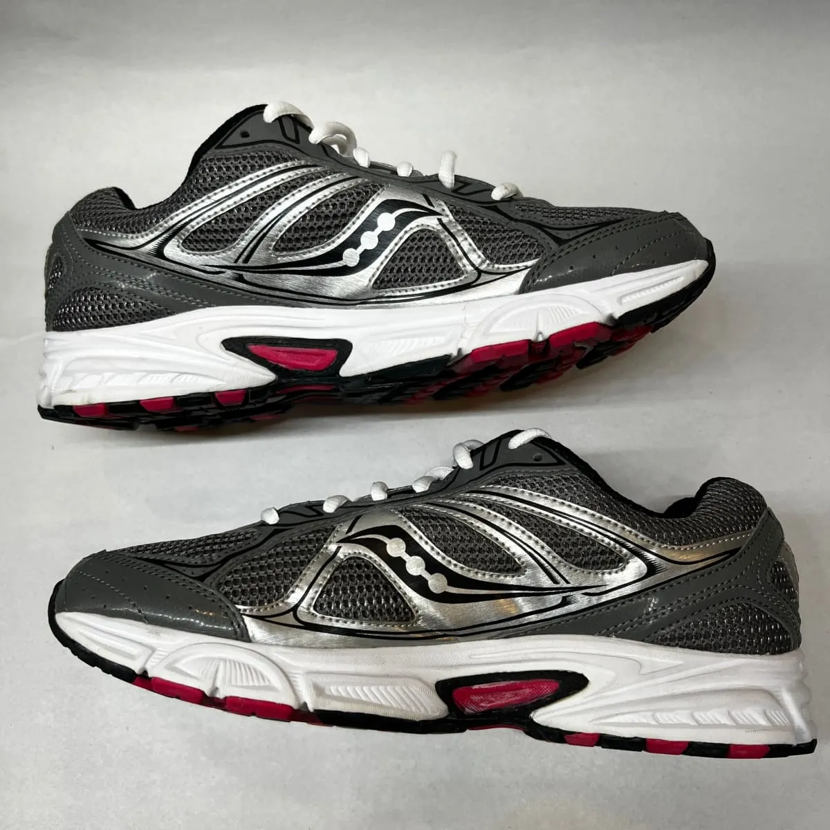 Women's Saucony •Cohesion 7• Running Shoe Grey/Silver/Pink Size 9.5 Wide - Preowned